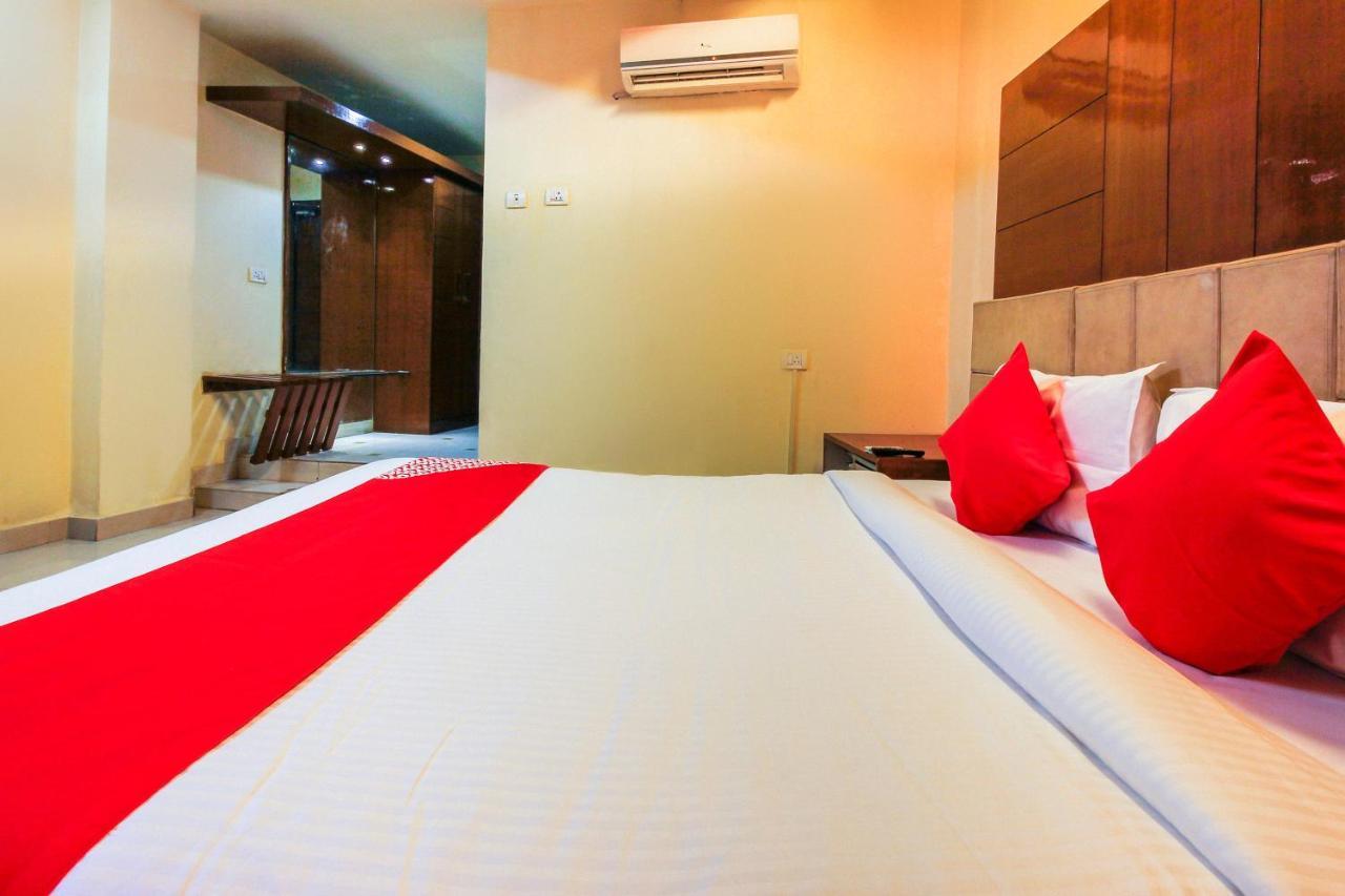 Oyo Hotel Metro International Near Lb Stadium Hyderabad Luaran gambar